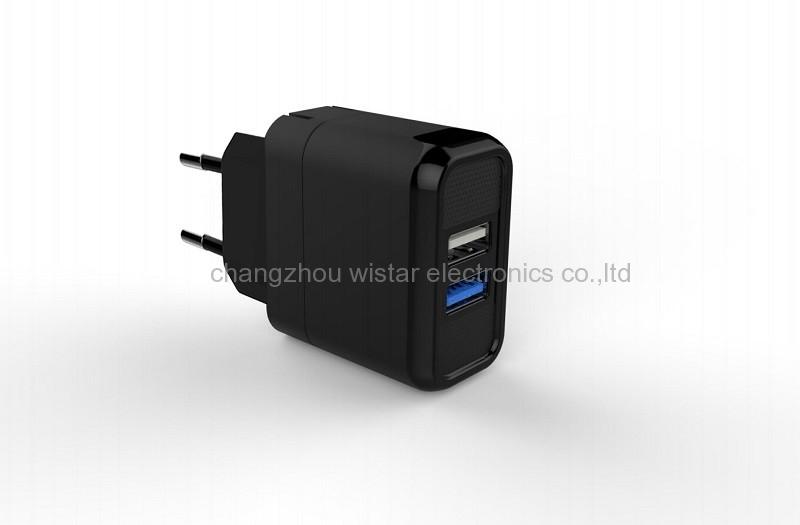 WISTAR WRD-604 travel charger with 2 usb ports